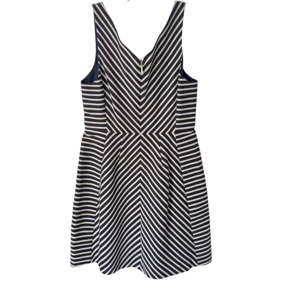 Maeve Anthropologie Chevron Mitered Stripe Knee Length Dress Size 10 - Picture 8 of 10